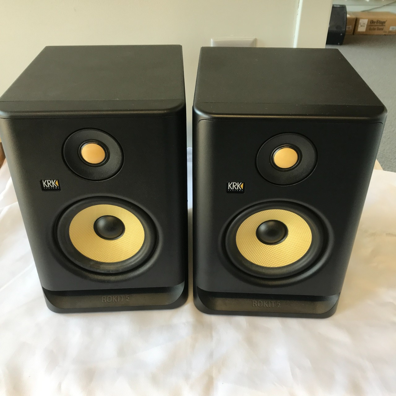 Used KRK ROKIT 5 G4 PAIR Powered Studio Monitor