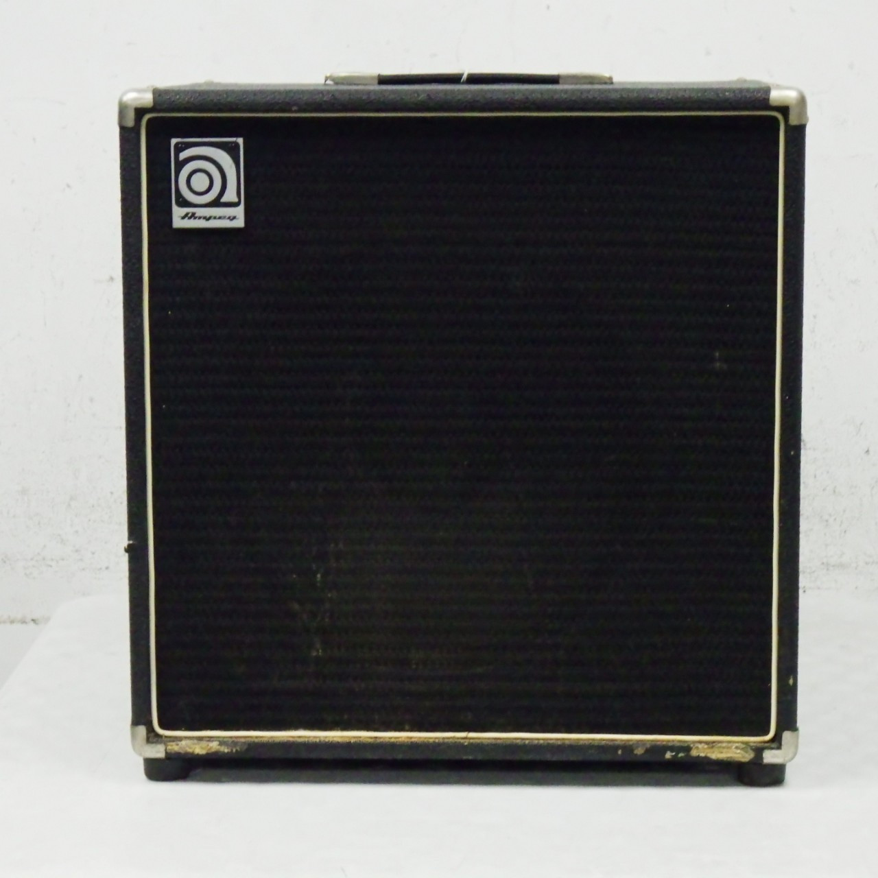 Ampeg BA-115 メンテナンス済 完動品 Used Ampeg BA-115 1 x 15 Bass Combo Amplifier 1 x 15