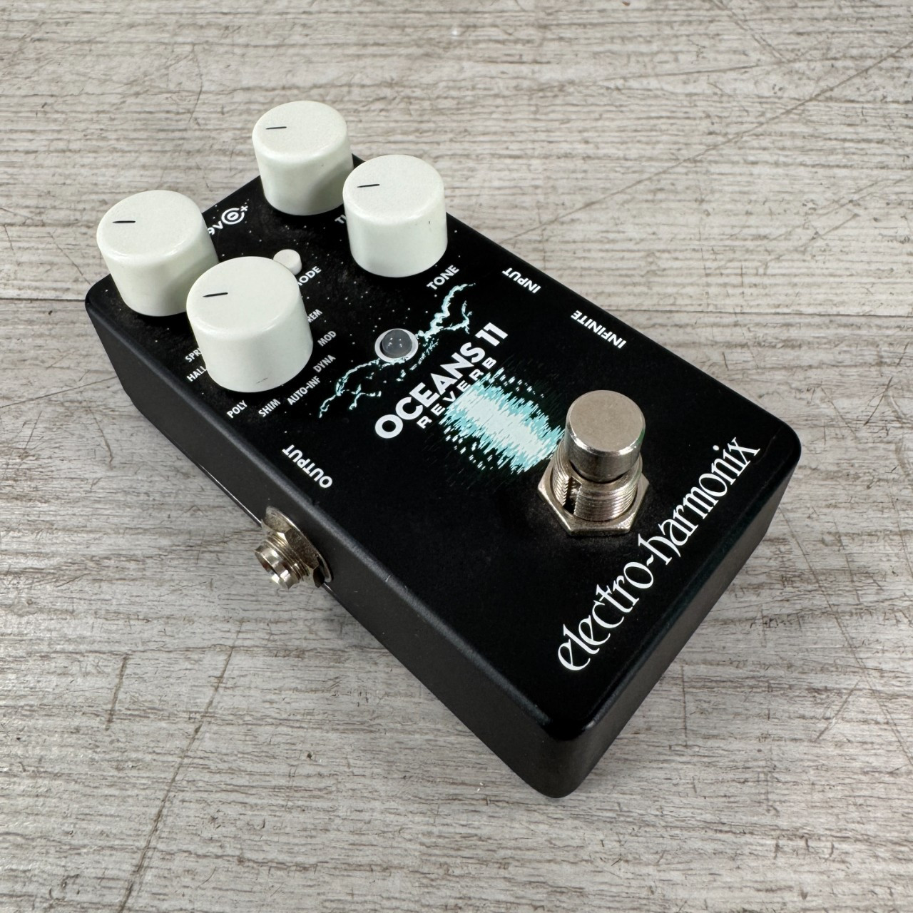 Used Electro-Harmonix Oceans 11 Reverb Pedal
