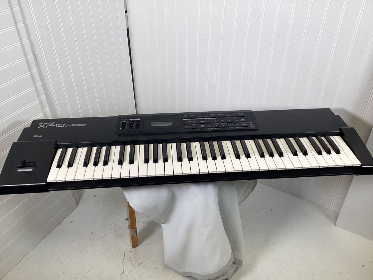 Used Roland XP-10 61-Key Synthesizer 61-Key