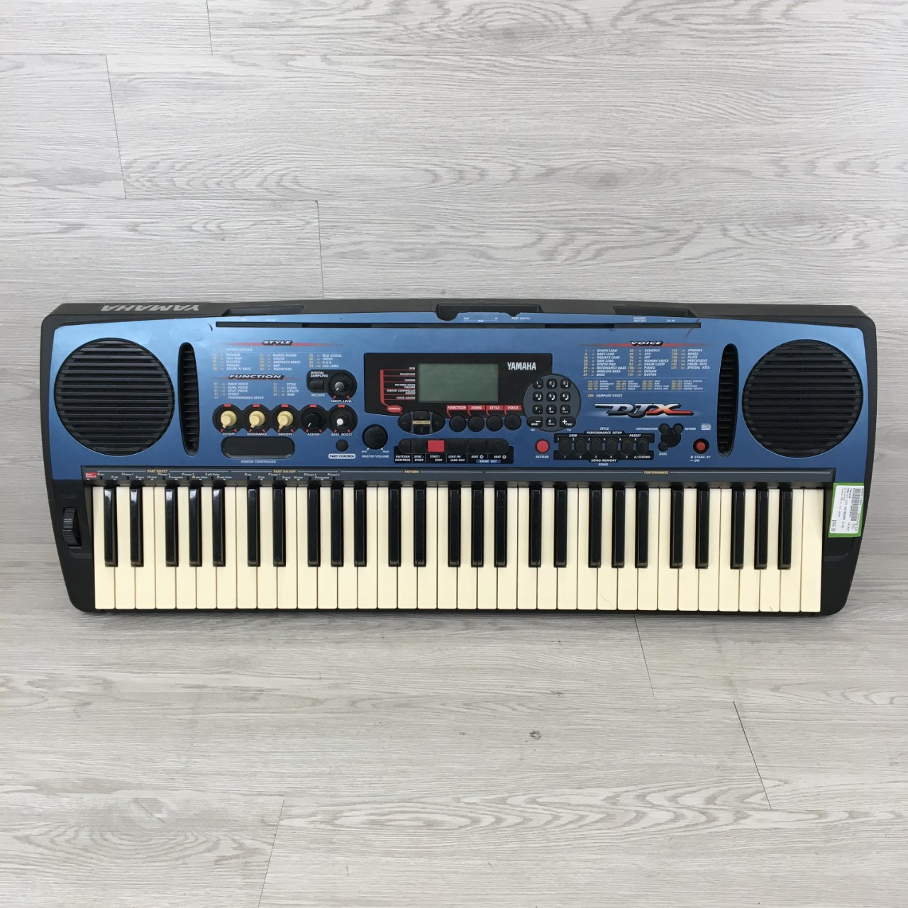 Used Yamaha PSR-D1 DJX KEYBOARD W/AC Vintage 61-Key Keyboard 61-Key