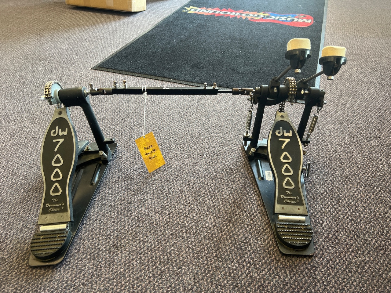 Used DW 7000 DOUBLE KICK Kick Drum Pedal
