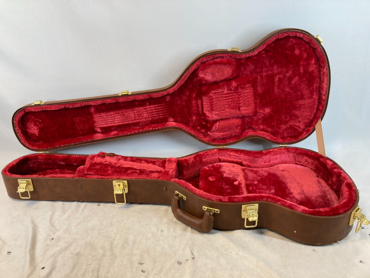 Used Gibson SG Hard Case