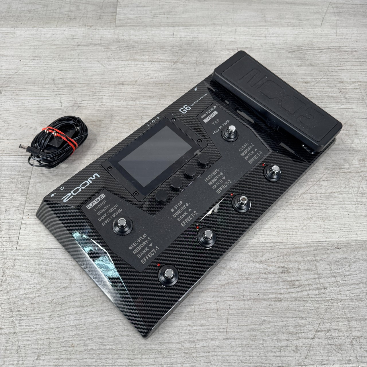 Used Zoom G6 - Multi-effects Processor