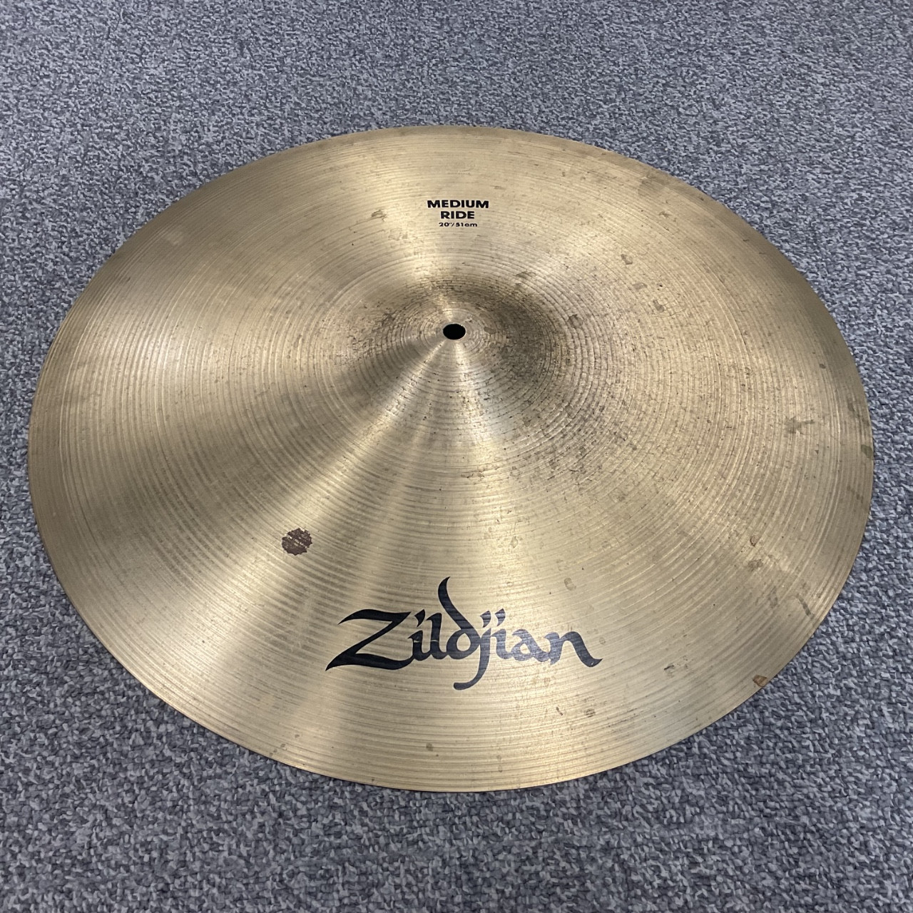 Used ZILDJIAN MEDIUM 20 INCH RIDE Cymbal
