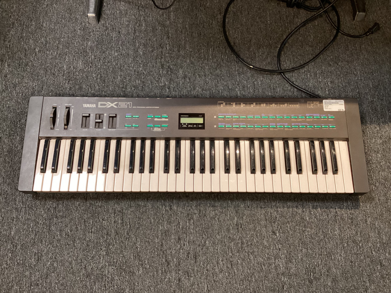 YAMAHA シンセサイザーDX-21