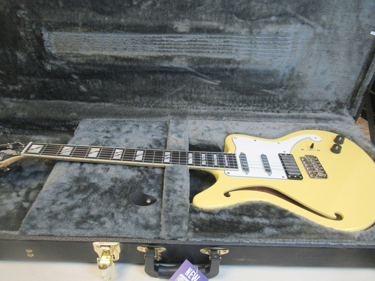 D'Angelico Deluxe Bedford SH エレキギター Deluxe Bedford SH - D'Angelico Guitars