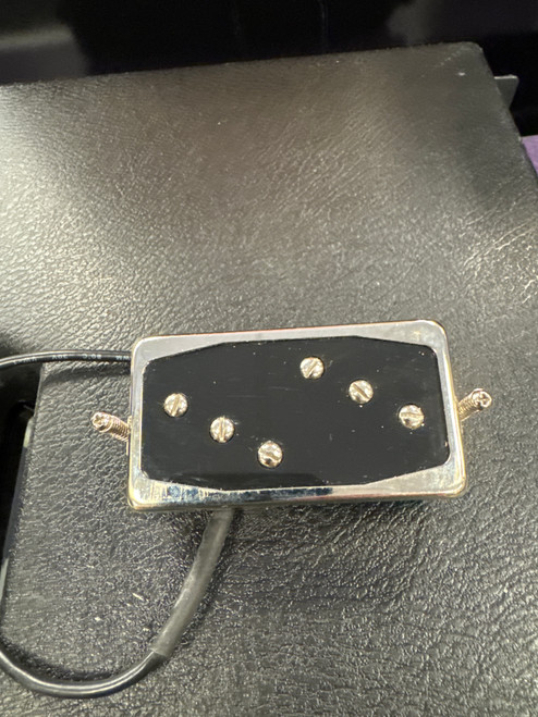 Vist Large View of Product Image Which is Used Duesenberg SINGLE TWIN DOMINO Guitar 41116-S000039914