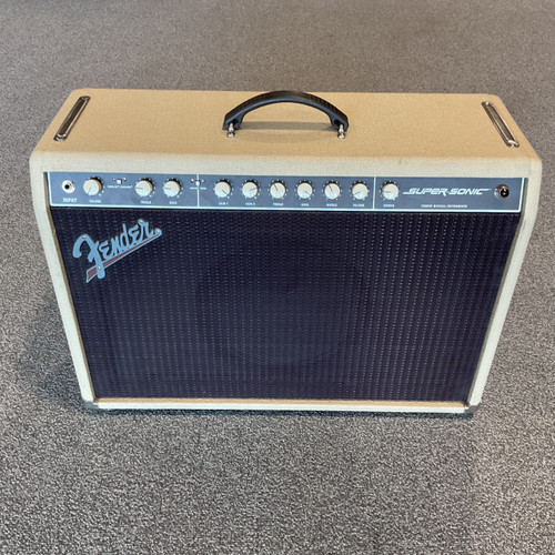 Vist Large View of Product Image Which is Used FENDER SUPER-SONIC 1X12 PR657 Tube Guitar Amplifier