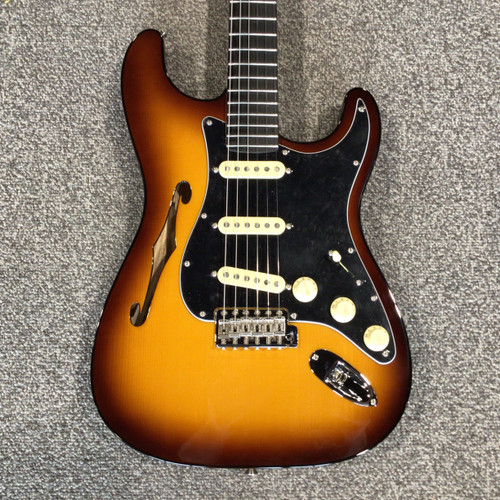 Used 2023 FENDER LIMITED EDITION SUONA THINLINE STRATOCASTER Electric Guitar 41106-S000085634