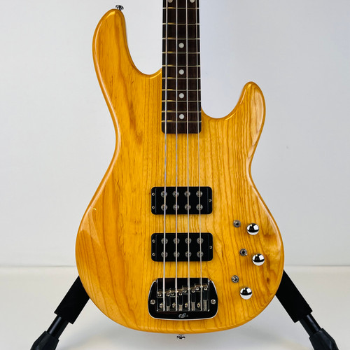 Vist Large View of Product Image Which is Used G&L L-2000 Tribute Series Natural 4-String Electric Bass(10lb/2oz) 41121-S000048412