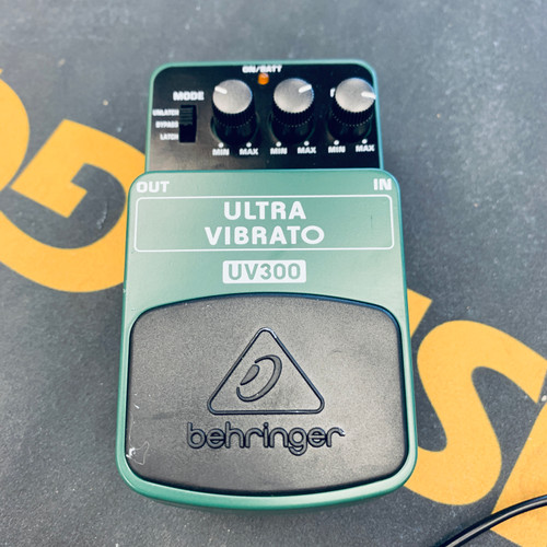Vist Large View of Product Image Which is Used Behringer UV300 Guitar Effect 41116-S000044824