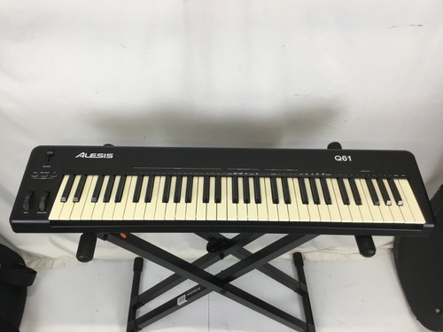 Used Alesis Q61 61-Key Controller 61-Key 40012-S000292550