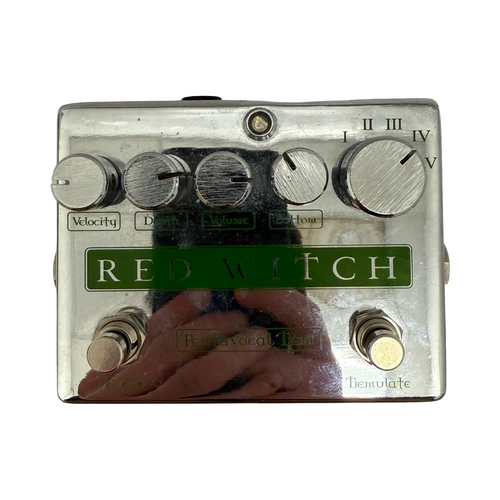 Vist Large View of Product Image Which is Used Red Witch PENTAVOCAL TREM Guitar Effect