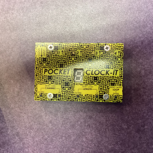 Vist Large View of Product Image Which is Used MOFFENZEEF POCKET CLOCK-IT Compact Synthesizer Compact 40111-S000182343
