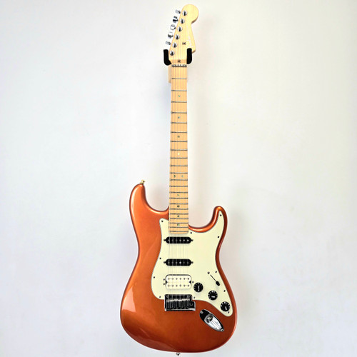 Vist Large View of Product Image Which is Used Fender AMERICAN DELUXE FAT STRATOCASTER S Type Electric Guitar Orange 6-String 41124-S000199296