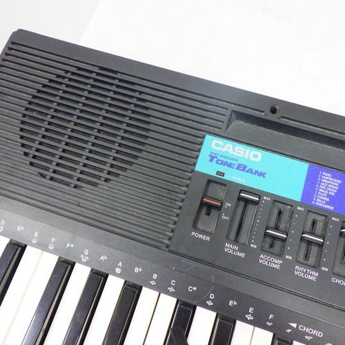 Used Casio CT-615 61 Key Keyboard With Power 40042-S000248982