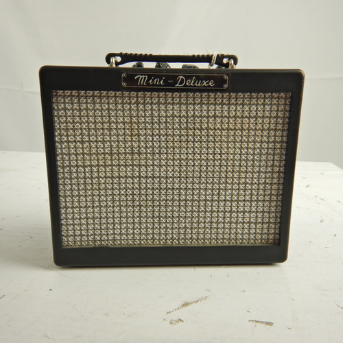Used Fender MD-20 MINI DELUXE Solid State Guitar Combo Other 40123-S000125210