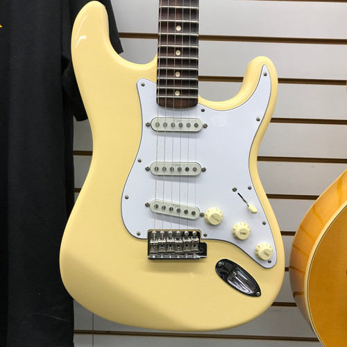 Vist Large View of Product Image Which is Used Fender 2021 YNGWIE MALMSTEEN STRATOCASTER USA S Type Electric Guitar Yellow 6-String