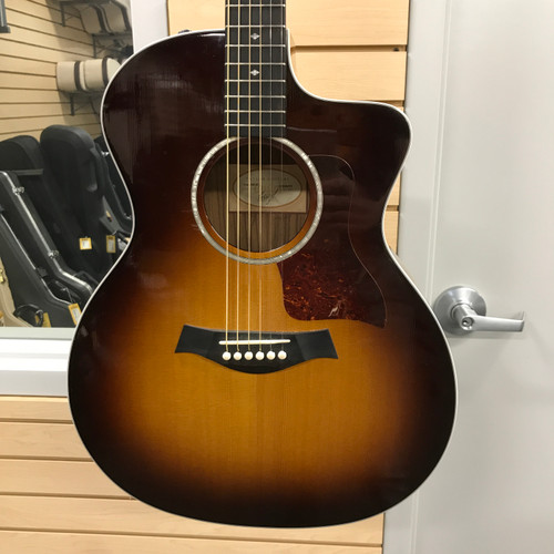 Used Taylor 214CE-SB DLX Solid Top Acoustic Guitar Sunburst 41125-S000037704