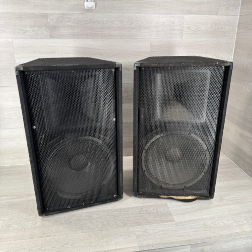 Used Peavey PV115 - Passive Full Range Speaker Cabinet - Pair - Local Pickup Only 40112-S000175120