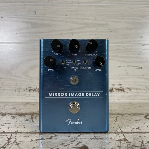 Used - Fender MIRROR IMAGE DELAY - Delay Pedal 40087-S000225951
