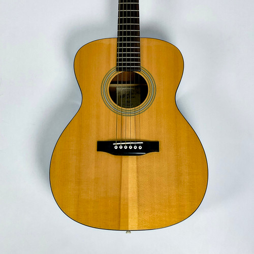 Vist Large View of Product Image Which is Used Recording King RO-06 Acoustic Guitar Natural