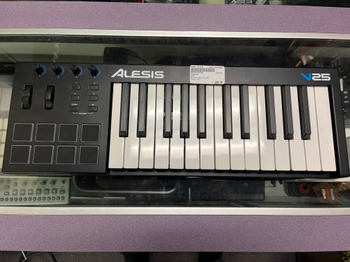 Used Alesis V25 Controller 25-Key 40085-S000104128