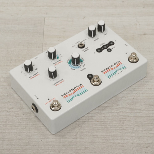 Vist Large View of Product Image Which is Used Hologram Infinite Jets Synthesizer Pedal 40015-S000321098