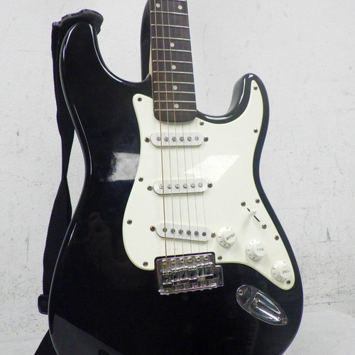 Used Squier Affinity Stratocaster Black Electric Guitar 40042-S000251425