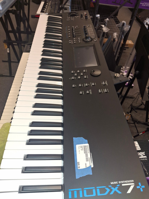 Used Yamaha MOD X7 88-Key Keyboard 88-key 41116-S000046374