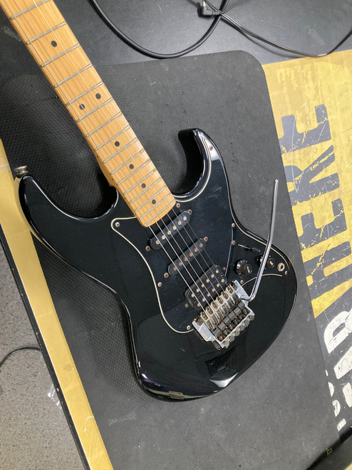 Used Fender 1991 FENDER USA PRODIGY Electric Guitar 41112-S000095265