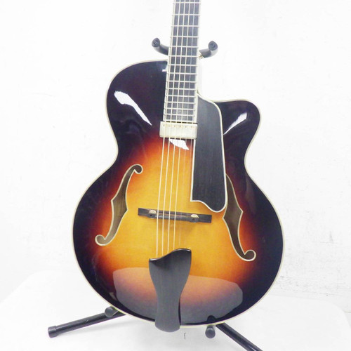 Used Eastman AR805CE Semi-Hollow Electric Guitar Sunburst 40042-S000251692