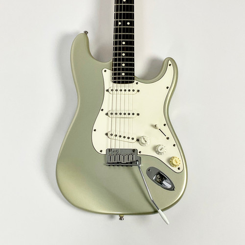 Used Fender 1997 AMERICAN STANDARD Electric Guitar Silver/Gray 6-String 41103-S000054535