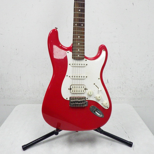 Vist Large View of Product Image Which is Used Squier Affinity Stratocaster Electric Guitar Red 40042-S000252072
