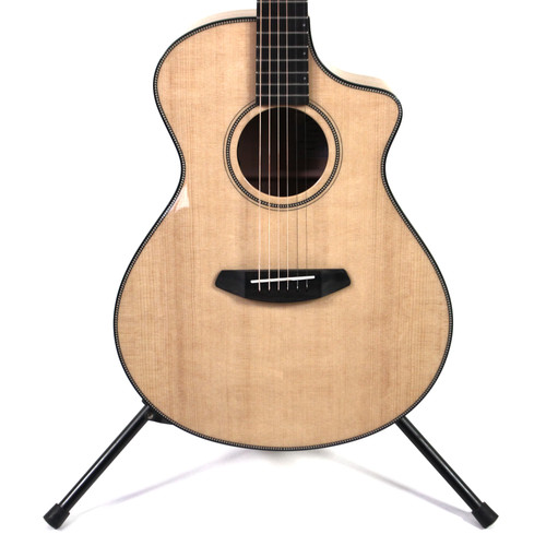 Breedlove OREGON CONCERT CE Solid Top Acoustic Guitar Natural