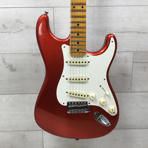 Used Fender Custom Shop Limited Edition 1956 Journeyman Relic Stratocaster - Candy Apple Red 40051-S000113387