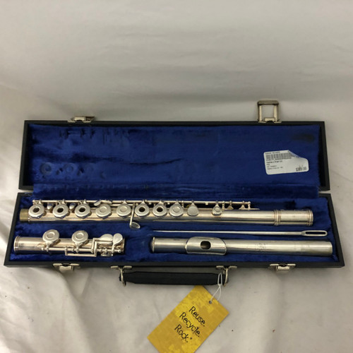 Vist Large View of Product Image Which is Used Gemeinhardt M3 Solid Silver Flute