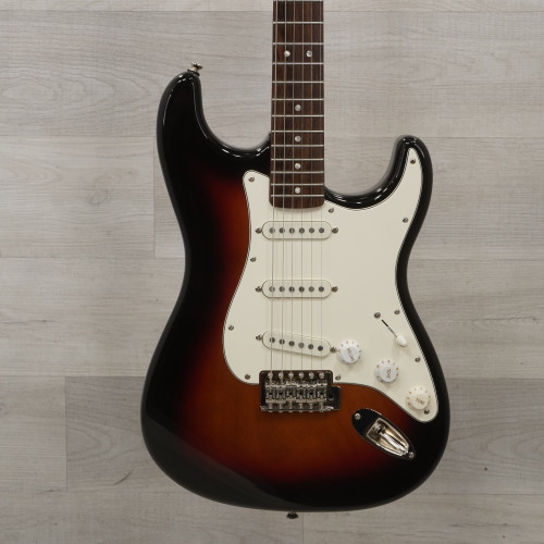 Vist Large View of Product Image Which is Used Squier Classic Vibe 60's Stratocaster Electric Guitar Sunburst 40015-S000322451