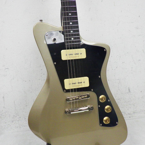 Used Baum Vega Wingman Electric Guitar Gold 40042-S000253158