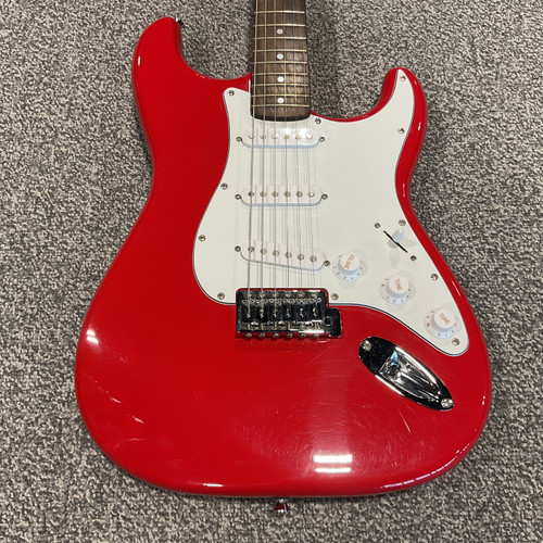 Vist Large View of Product Image Which is Used STARCASTER Electric Guitar Red 41106-S000090377