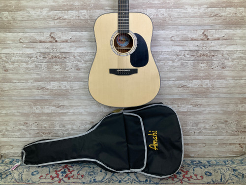 Vist Large View of Product Image Which is Used Amahi HSGT510  Acoustic Guitar