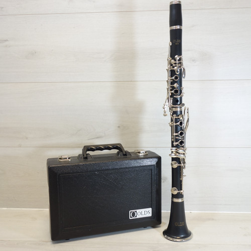 Vist Large View of Product Image Which is Used Olds NCL110 Bb Clarinet – Student Model