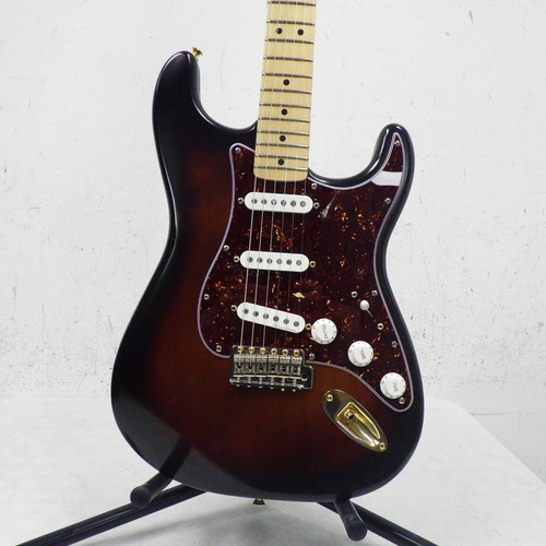 Used Fender Stratocaster Made in Mexico Refinished Electric Guitar 40042-S000253419