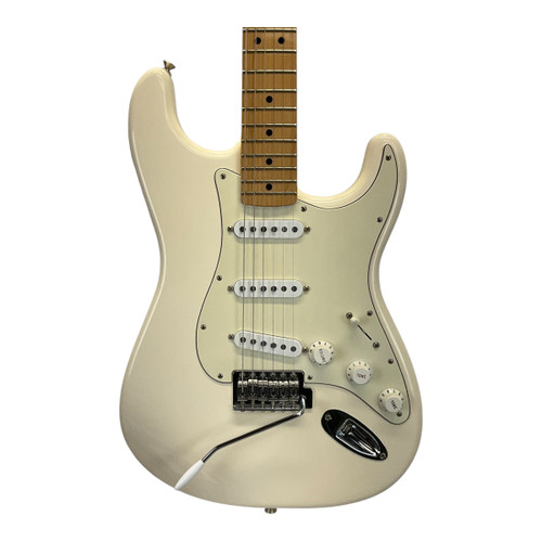 Vist Large View of Product Image Which is Used Fender 2014 Standard Stratocaster Electric Guitar White 6-String