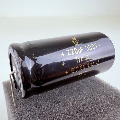 Vist Large View of Product Image Which is F&T 220uf/300v Axial Electrolytic Capacitor Germany 41121-MGR-FANDT220UF300V
