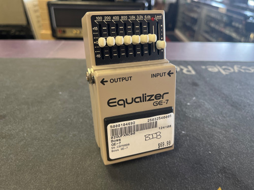 Used Boss GE-7 Guitar Effect 40085-S000104692