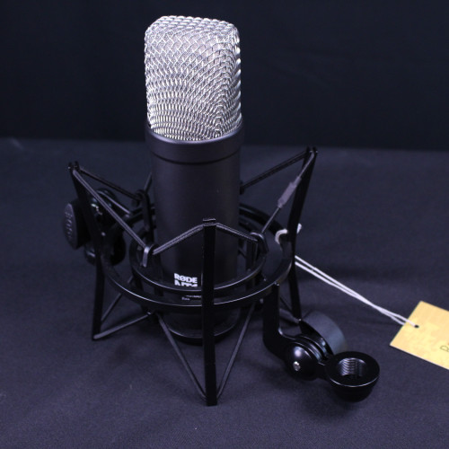 Used Rode NT1 CLASSIC MIC W/SHOCK MOUNT Condenser Microphone 40123-S000127675