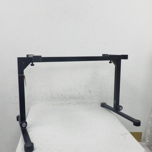 Used K&M Table Style Keyboard Stand 40042-S000254215