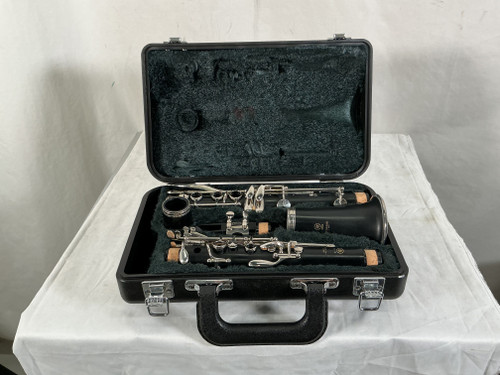 Vist Large View of Product Image Which is Used Yamaha 250 CLARINET Resonite Clarinet